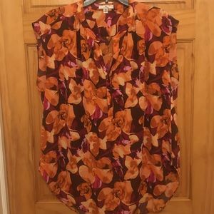 Women’s sleeveless blouse